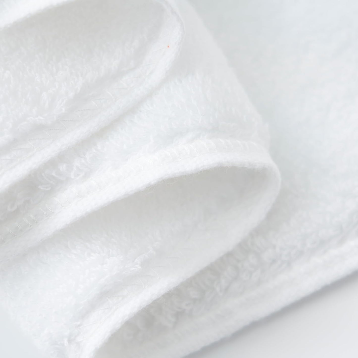 kimteny 100 Persent Cotton Premium Hand Towels Set of 2, (16 x 32 inches) 600GSM Cotton Thick Towel, Ultra Soft and Highly Absorbent Towels for Bathroom Gym Shower Hotel Spa (White)