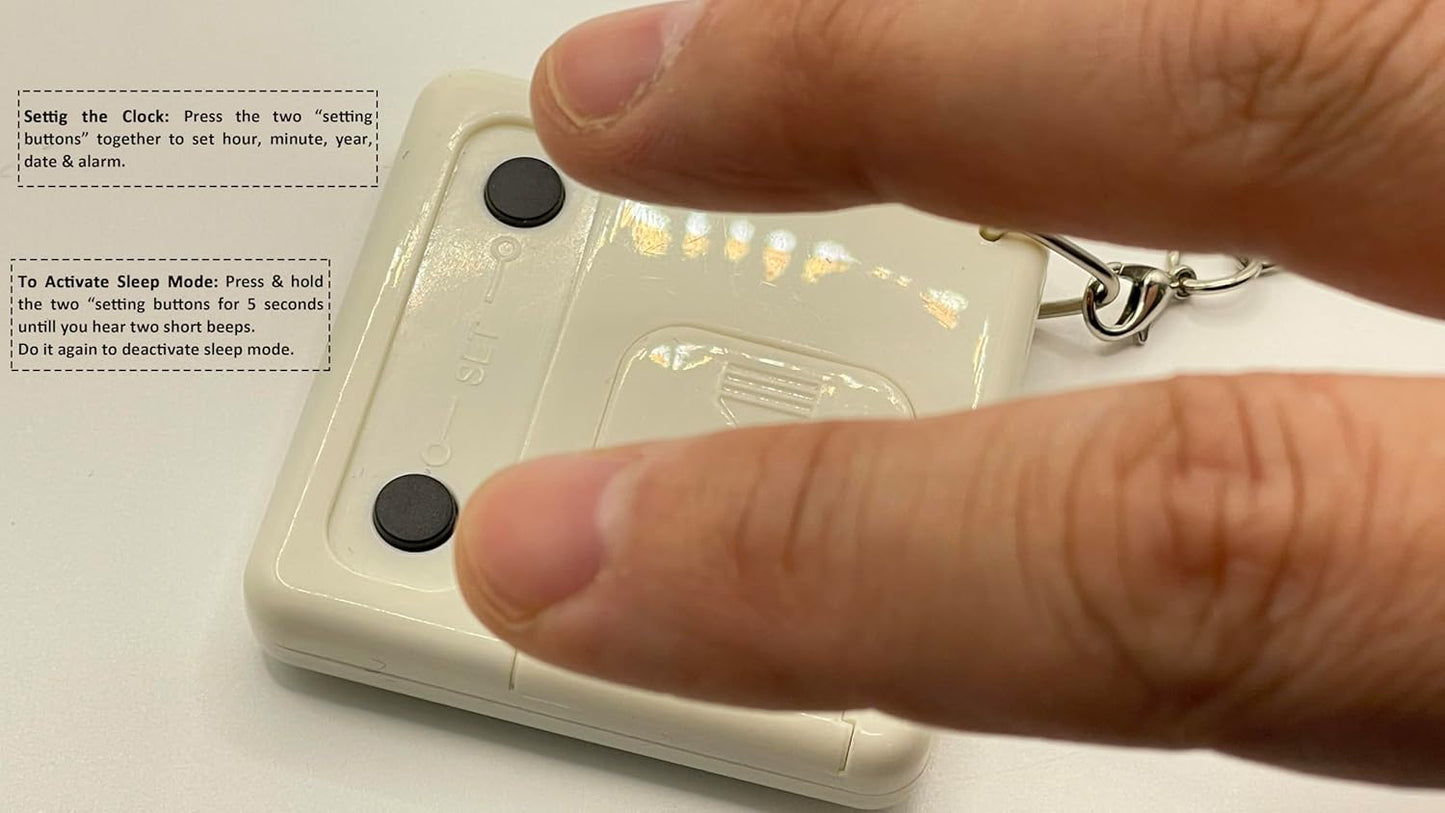 Portable Talking Alarm Clock Keychain, Mini Size with Sleep Mode, for Low Vision and Elderly (Battery-Included)