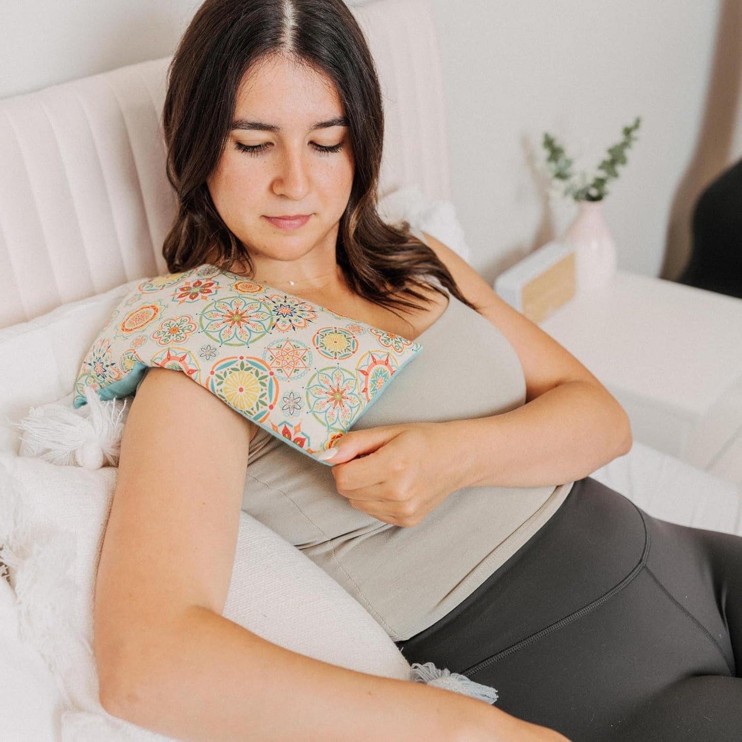 Large Microwave Heating Pad with Flax Seed, Scented or Unscented, Good For Back Pain or Cramps, Moist Heat Therapy or Ice Pack, Microwavable Bean Bag, 6" x 12" (Black Floral, Peppermint)