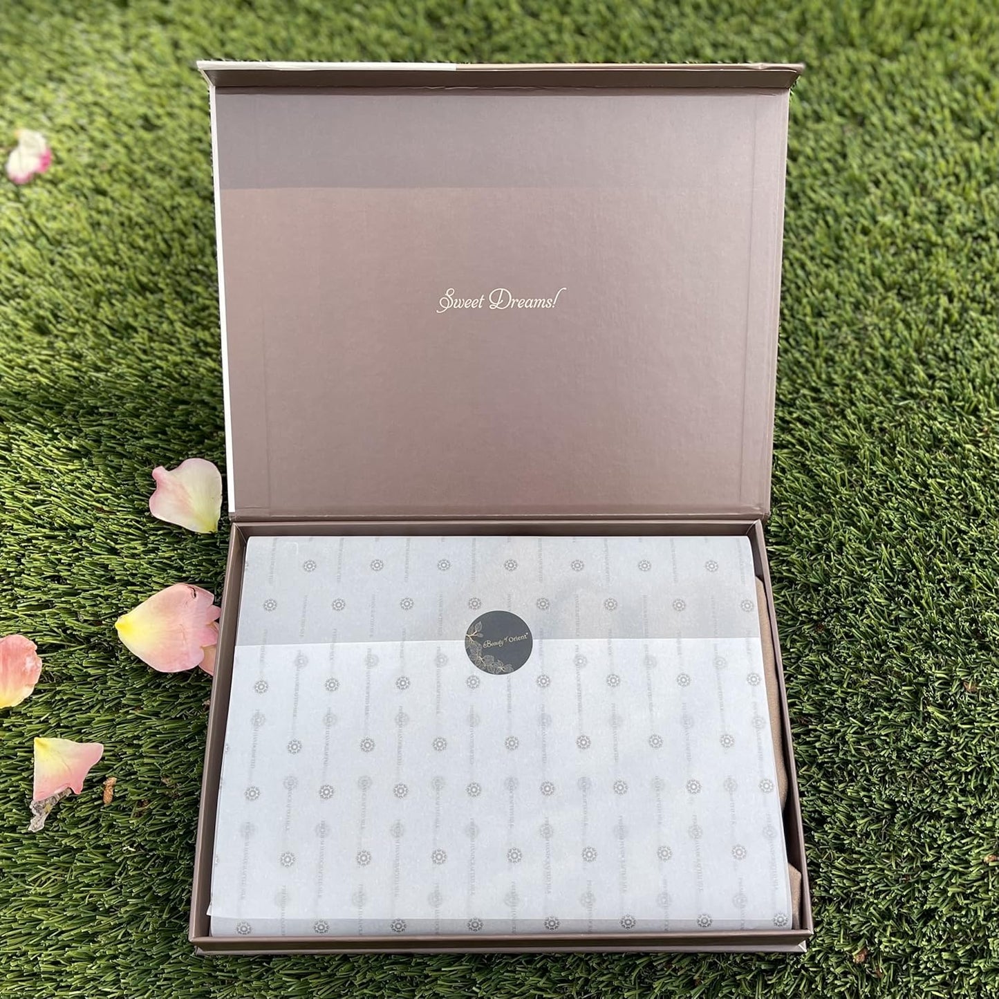 25 Momme Premium Mulberry Blue Silk Pillowcase for Hair and Skin | Handcrafted Hypoallergenic & Anti-Acne Silk Pillow Cases with Zipper | Standard - 20" x 26", Ocean