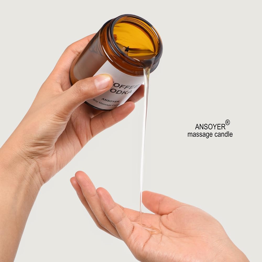 Massage Oil Candle, Romantic Gift SPA Use Home Scented Candle Body Oil, Ultra Hydrating Body Care with Soybean Oil, 4.5oz (Cedar Teakwood)