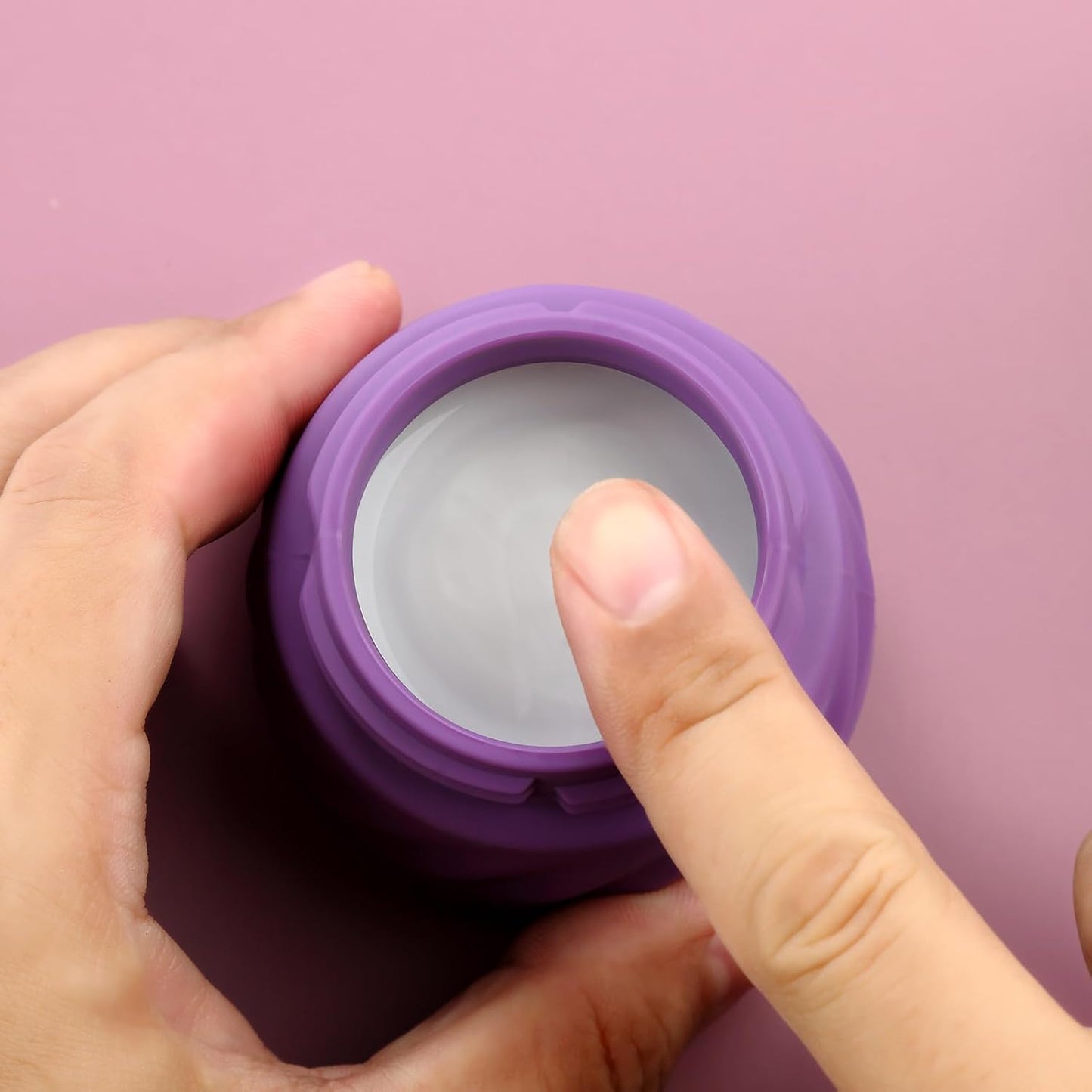 Gemice Silicone Cream Jars TSA Approved Travel Size Containers with Clear Bag, Leak-proof Travel Accessories with Lid for Cosmetic Face Body Hand Cream (4 Pack)