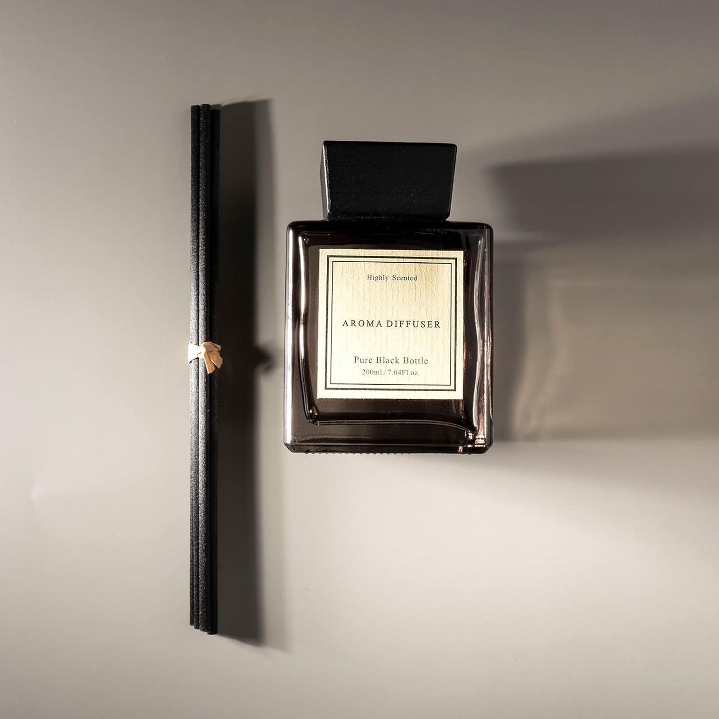 White Musk Cedar Reed Diffuser Freshen Up Your Living Space Transform Your Home with Natural Fragrance Room Scent Diffuser with 5 Diffuser Sticks 7.04 oz - Black