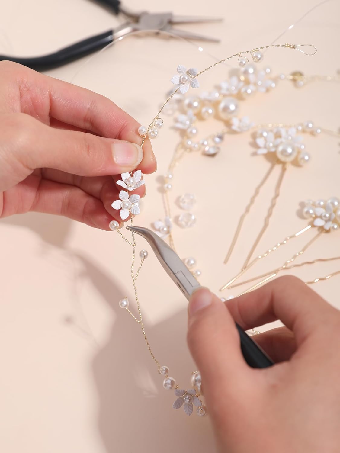 Handmade Pearl Hair Vine Set, 7 Pcs Hairband with Sparkling Pins for Women and Girls, Wedding Hair Accessories, Bridal Headband, Headpieces Crystal for Special Occasions