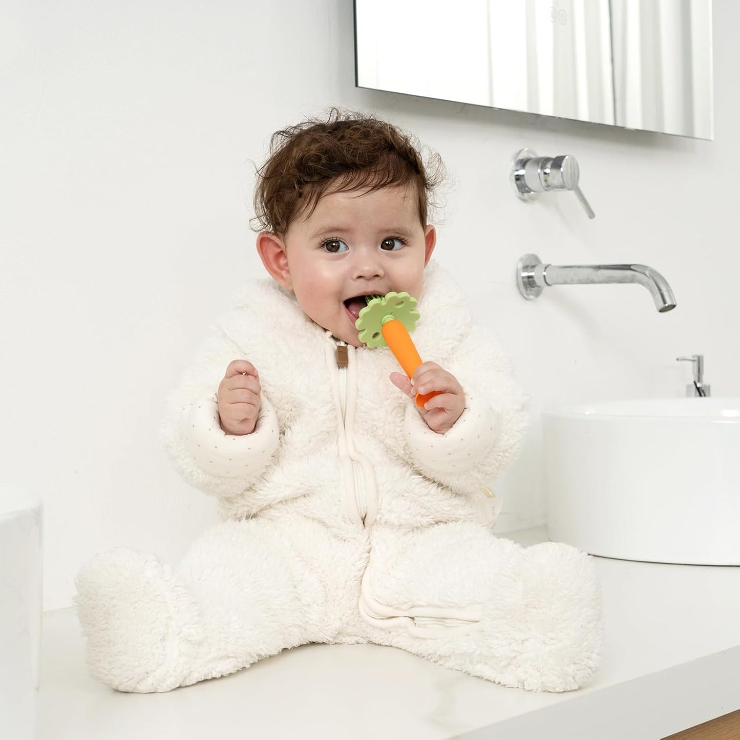 Papablic Baby Toothbrush Teether, Teething Toys 6-12 Months, 360° Carrot Teether Baby Stuffers, Infant Toothbrush with Suction Base