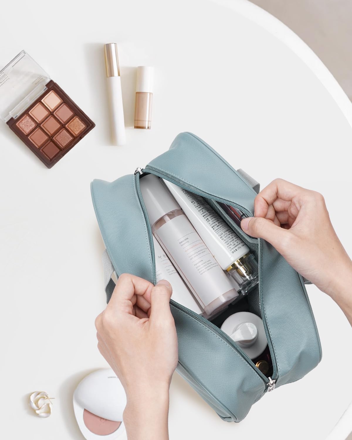 PU Leather Large Travel Toiletry Bag Women Toiletries Bag Skincare Bag Makeup Bag Organizer Make up bag Cosmetic Bag Medicine Bag for Girls (Large, Greyish Blue)