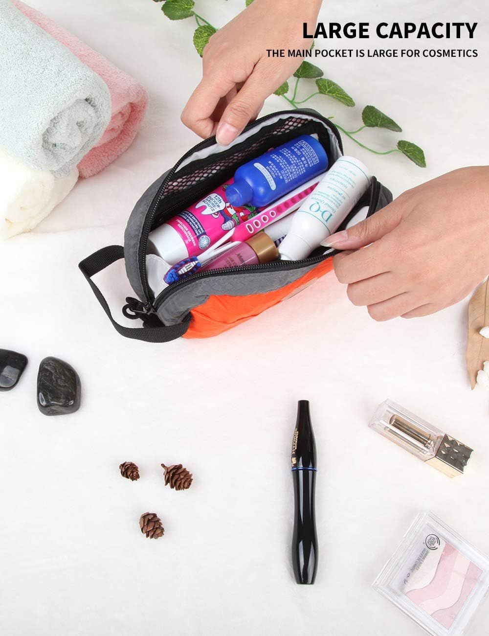 GOX Travel Toiletry Bag,Dopp Kit Case,Ultra-Light Cosmetics Bag Makeup Organizer(Orange)