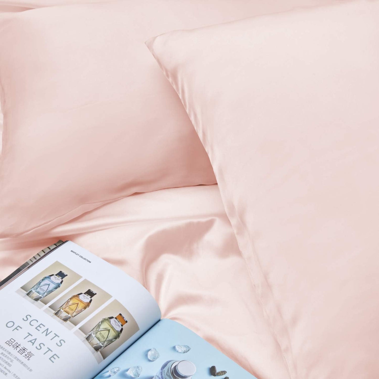 INSSL Silk Pillowcase for Women, Mulberry Silk Pillowcase for Hair ad Skin and Stay Comfortable and Breathable During Sleep. (Pink, 20"×30")