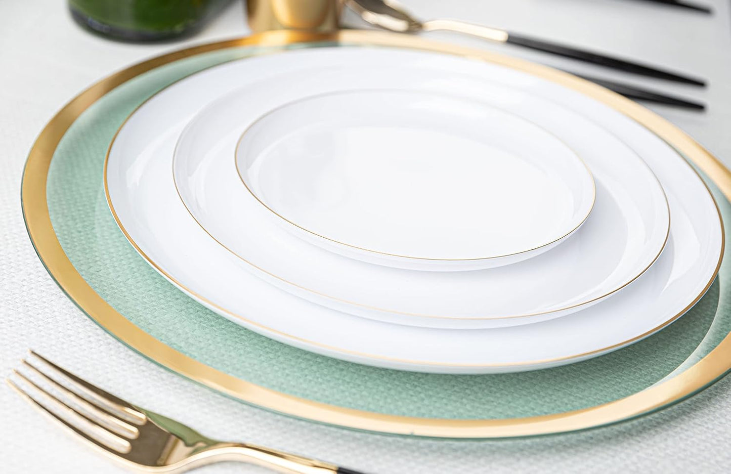 PLASTICPRO [30 Pack 6.3''] White Plastic Party Plates With Gold Rim Edge Collection Premium heavyweight Elegant Disposable Tableware Dishes