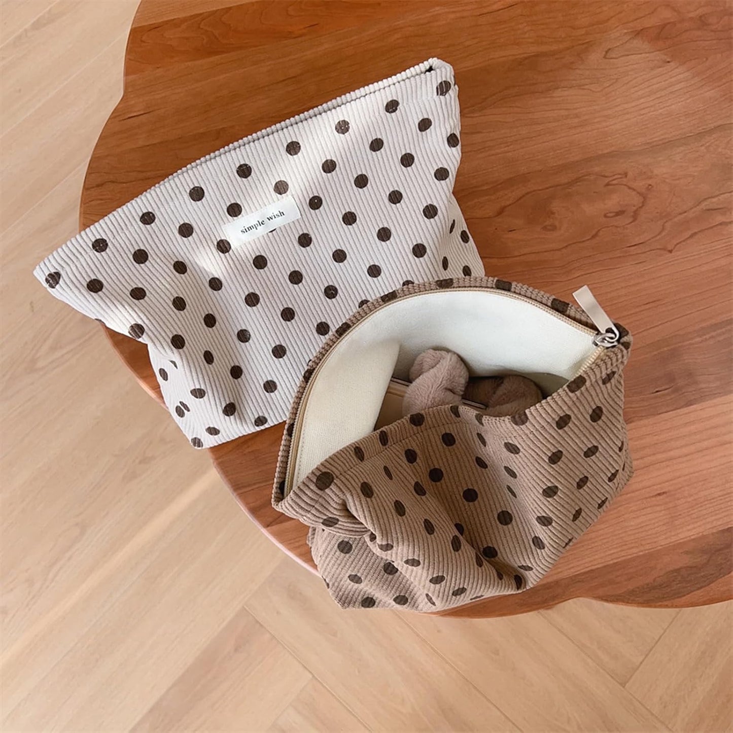 Wudygirl Makeup Bag Makeup Pouch for Women Corduroy Cosmetic Bag Portable Travel Toiletry Bag Large Capacity Make up Organizer with Zipper（Beige Polka Dot）