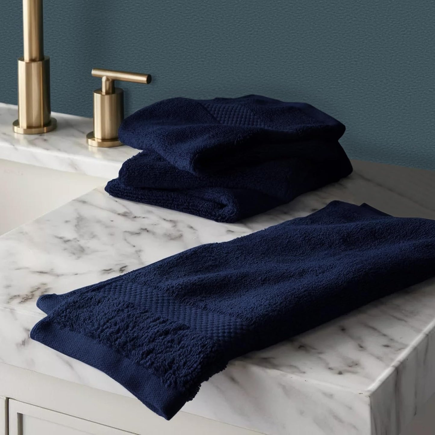 Delara 100% Organic Cotton Towels 650 GSM Plush Feather Touch Quick Dry Wash Cloth, Pack of 24 GOTS Certified, Oeko-Tex Green Certified, Organic Cotton Wash Cloth, 13"X13"