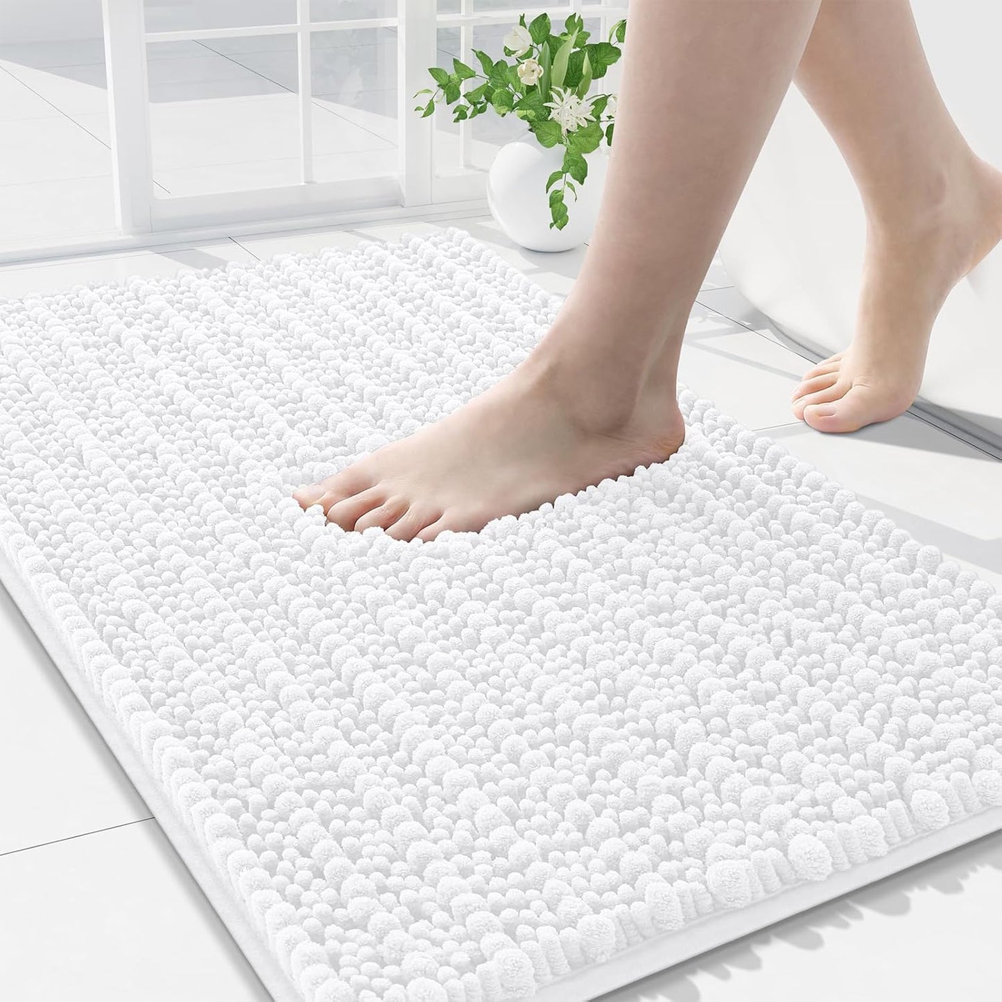 Arotive Luxury Chenille Bathroom Rug Mat, Extra Soft Thick Absorbent Shaggy Bath Rugs, Non-Slip Machine Wash Dry, Plush Bath Mats for Bathroom, Shower and Tub, 34x21, White