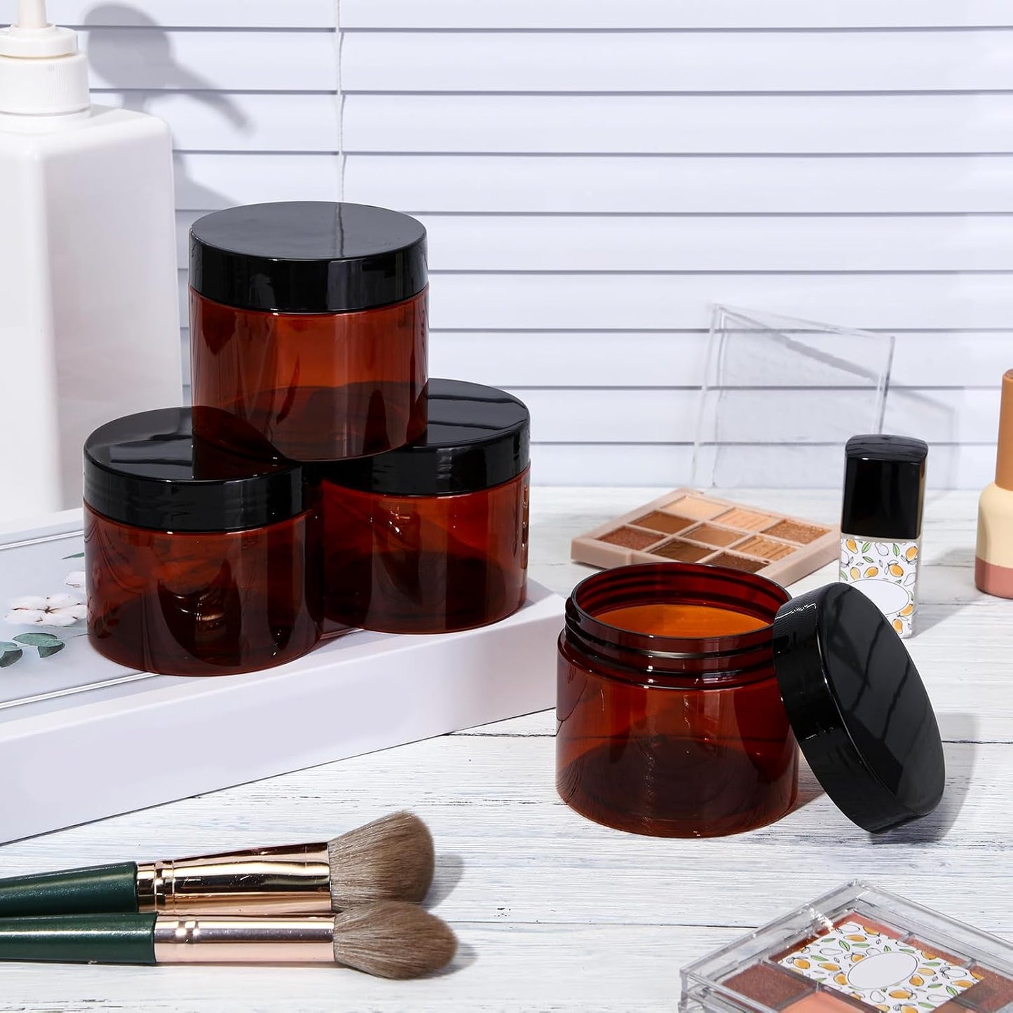 SATINIOR 12 Pack 6 oz Plastic Container Jars with Lids Round Clear Travel Cosmetic Container Slime Jars for Toiletries, Lotion, Cream, Ointments, Makeup, Rhinestone, Samples, Kitchen Storage(Amber)