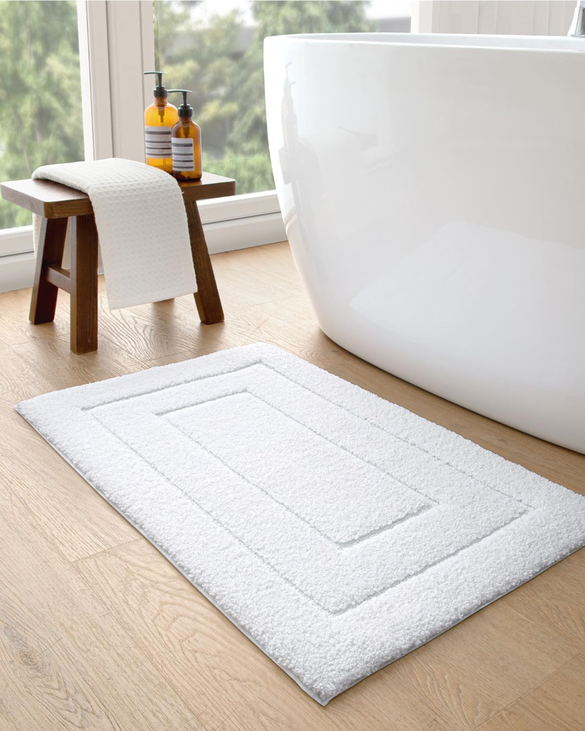 DEXI Bathroom Rug 60x24, Non Slip Washable Bath Mat Runner for Shower Floor, Extra Long Absorbent Soft Bathmat with Rubber Backing, Quick Dry Microfiber Carpet, White