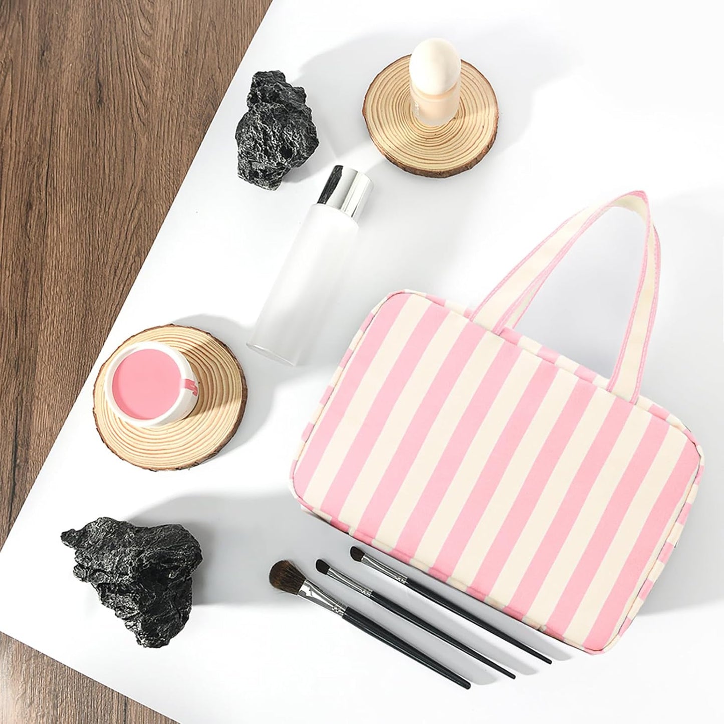 Toiletry Bag for Women Travel Water-resistant Cosmetic Bag Fashion Stripes Makeup Bag with Hanging Hook Preppy for Store Toiletries Cosmetic Accessories Large Capacity Pink