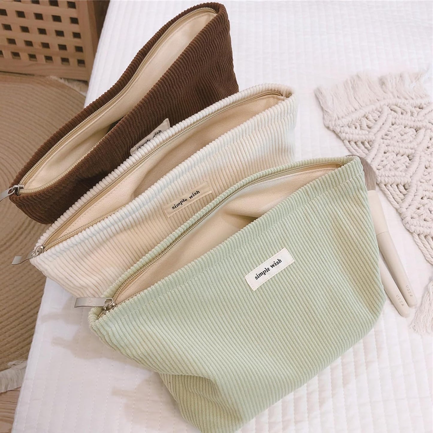 Wudygirl Travel Makeup Bag Portable Cosmetic Bags Large Capacity Makeup Bag Organizer for Women Corduroy Makeup Pouch Pencil Pouch Zipper (Light Green)