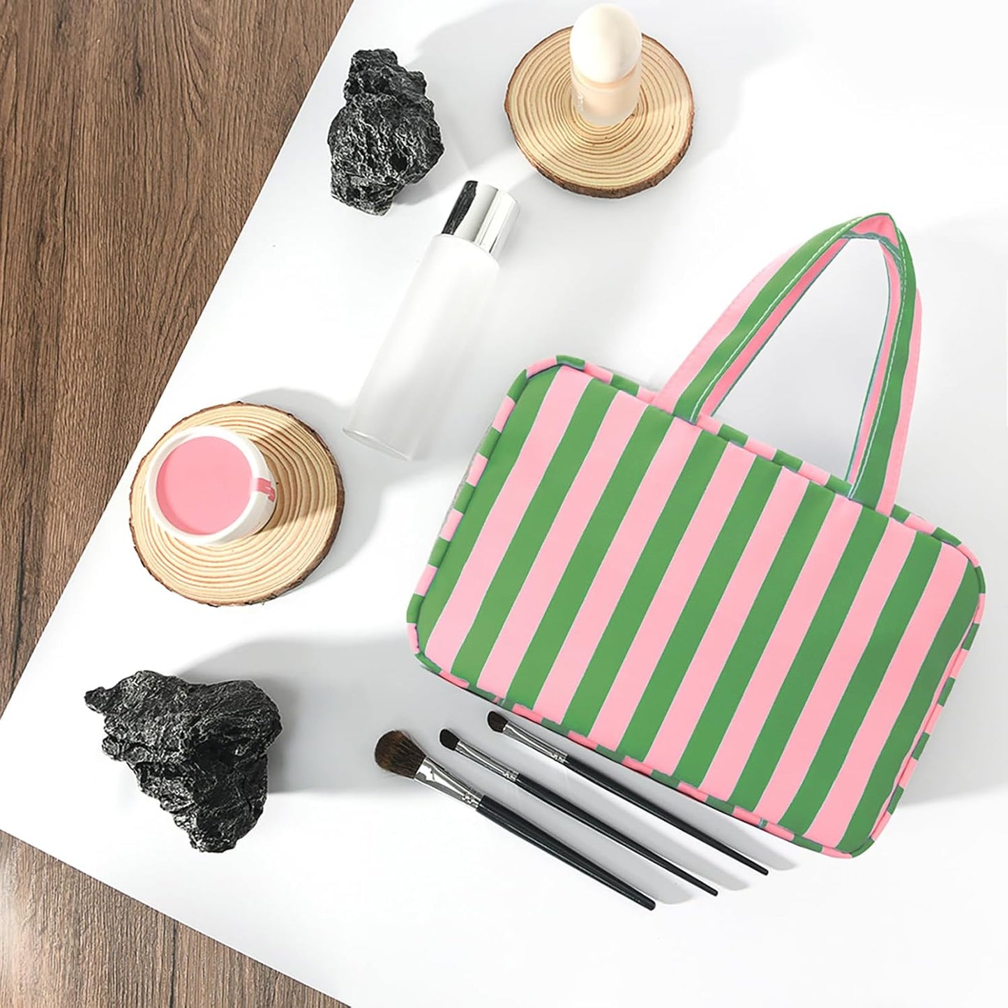 Toiletry Bag for Women Travel Water-resistant Cosmetic Bag Fashion Stripes Makeup Bag with Hanging Hook Preppy for Store Toiletries Cosmetic Accessories Large Capacity Green
