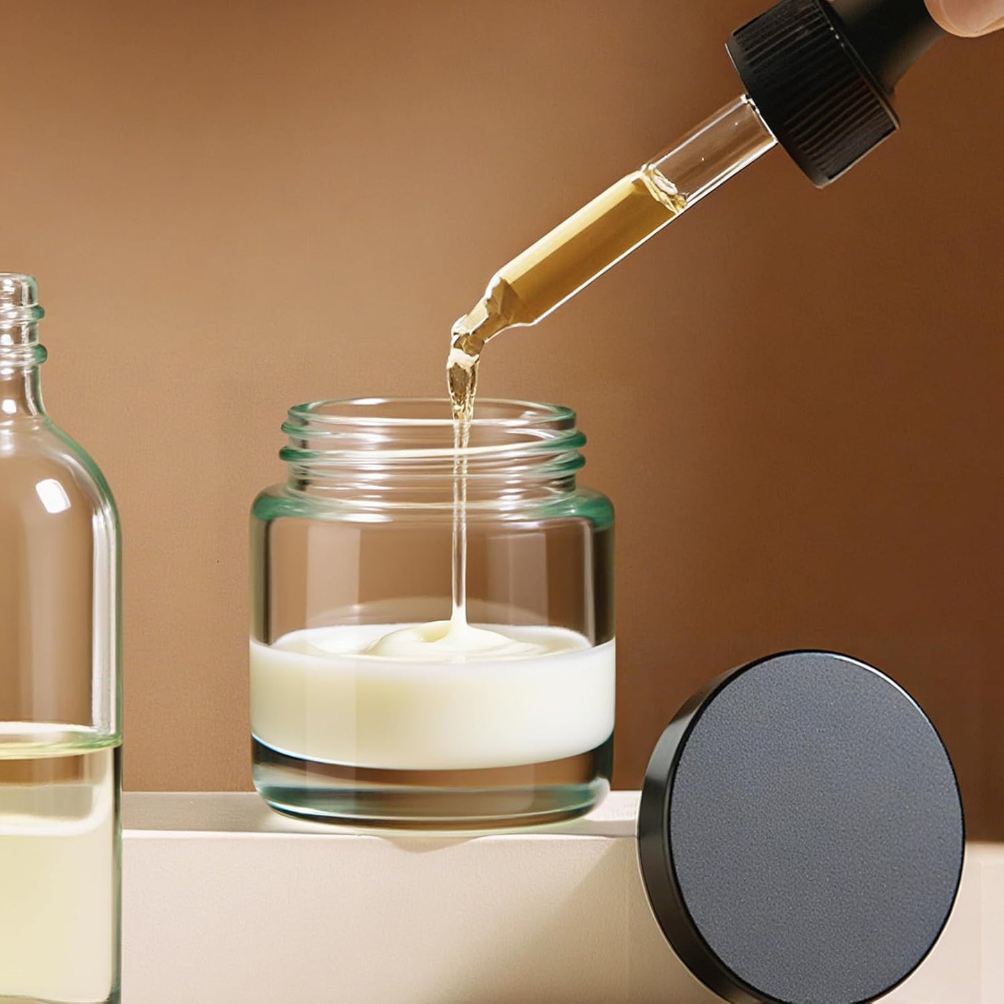 4 oz Glass Jars with Lids, Hoa Kinh 2 Pack Clear Small Glass Jars with Black Lids Empty Cosmetic Containers Airtight Round Glass Jar for Lotions, Powders and Ointments