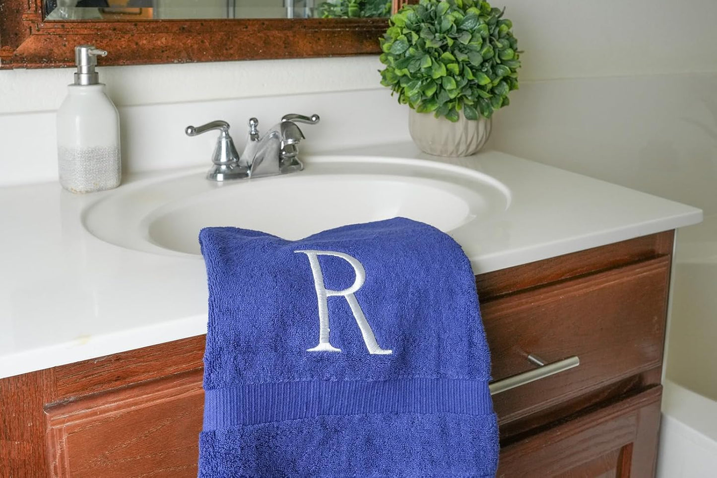 White and Navy Monogrammed Hand Towel - Monogram Initial Hotel Quality Decorative Embroidered Luxury Towel for Powder Room, Spa - GOTS Organic Certified - Pack of 2, Letter R