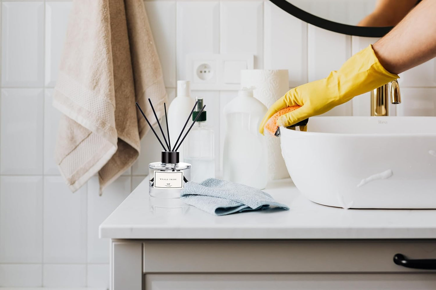 WEALD TRIBE Flower Reed Diffuser Set of 3 for Bathroom Accessories Shelf Decor & Air Fresheners, Stick Defusers | Velvet Vanilla, Hotel White Tea, Tahitian Crown Flower Scent(1.7oz/Pack) Office Gift