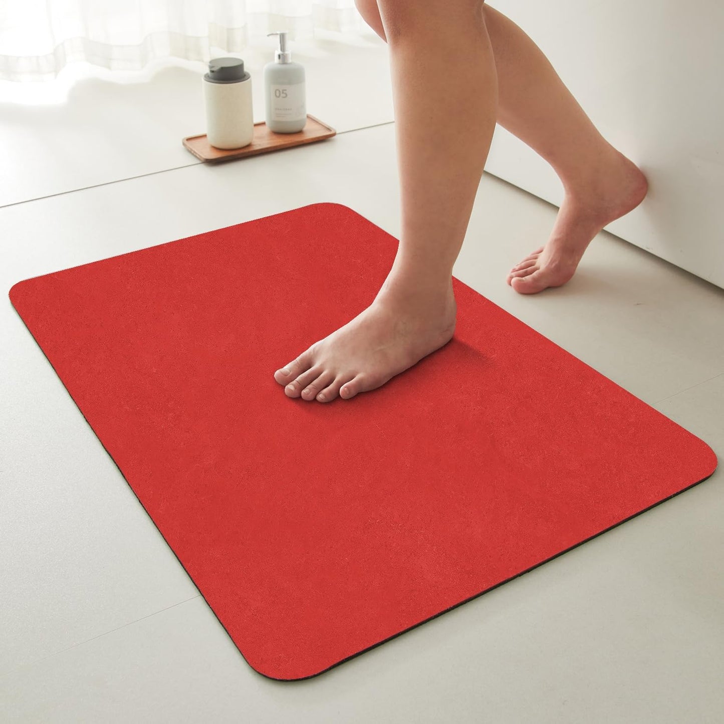 Christmas Bath Mat, Red Bathroom Rugs Non Slip Washable Thin Absorbent Bath Mat Fits Under Door Bathroom Floor Mat Perfect for Bath, Shower, or Sink 16"x24" Red