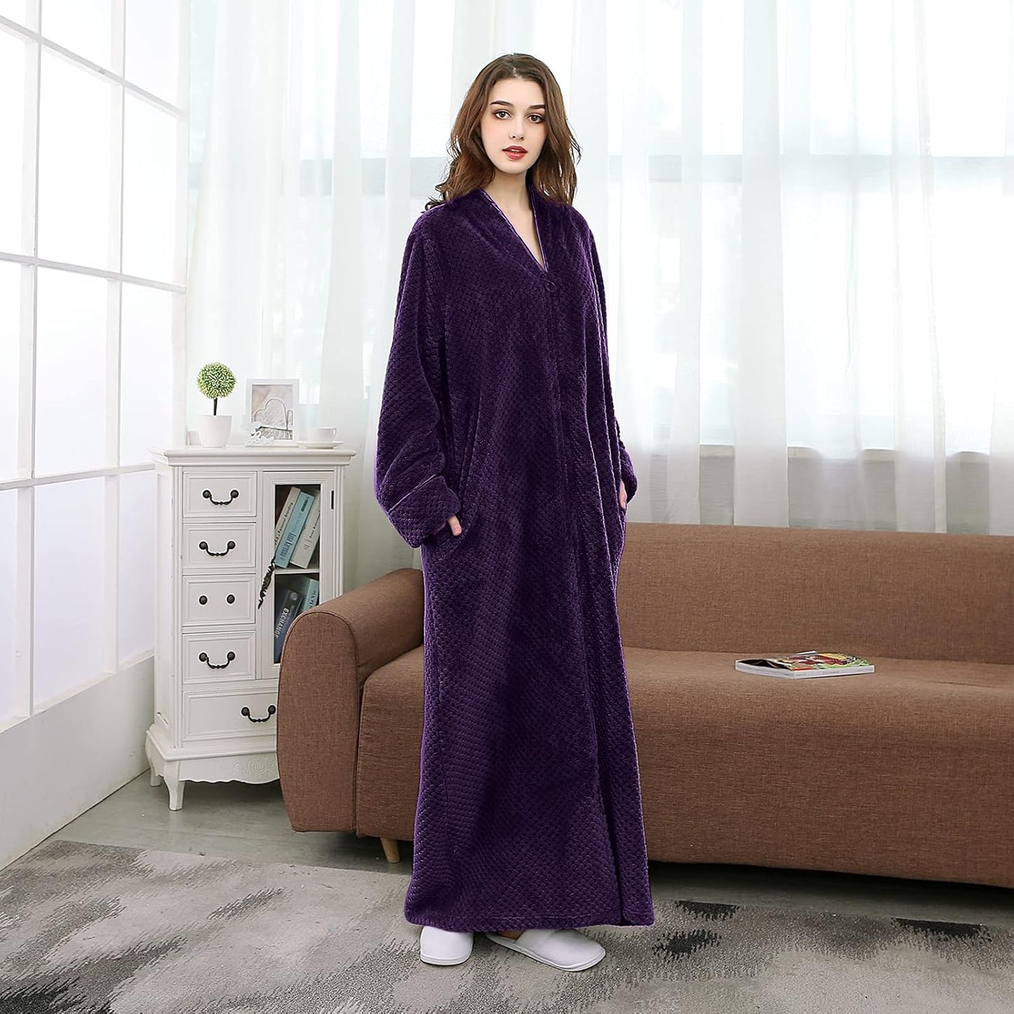 Artfasion Womens Fleece Robe Plush Long Zip Front Bathrobe with Pockets Warm Soft Zippered Bathrobes for Women