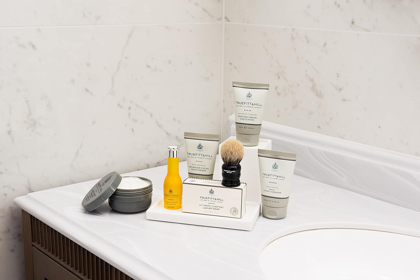 Truefitt & Hill Luxury Aftershave Balm - Ultimate Comfort - Premium Soothing Moisturizer with Aloe Vera Extract - Ideal for Sensitive Skin, Razor Burn Relief, and a Silky Smooth Finish - 3.38 oz.