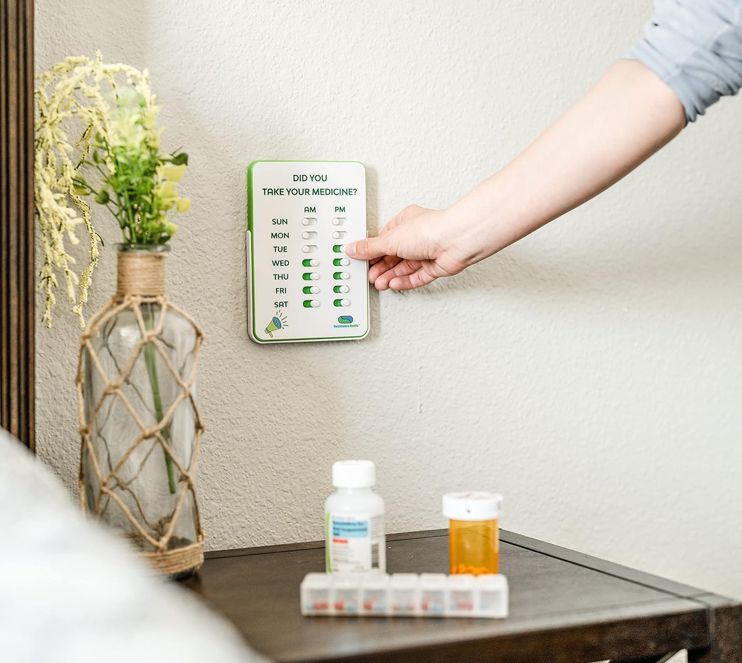 Medication Tracker & Pill Reminder | Visual Reminder Alarm | 7 Day AM PM Medication Reminder | Take and Slide | No More Second-guessing or Double-dosing | Perfect for The Elderly (Two Column English)