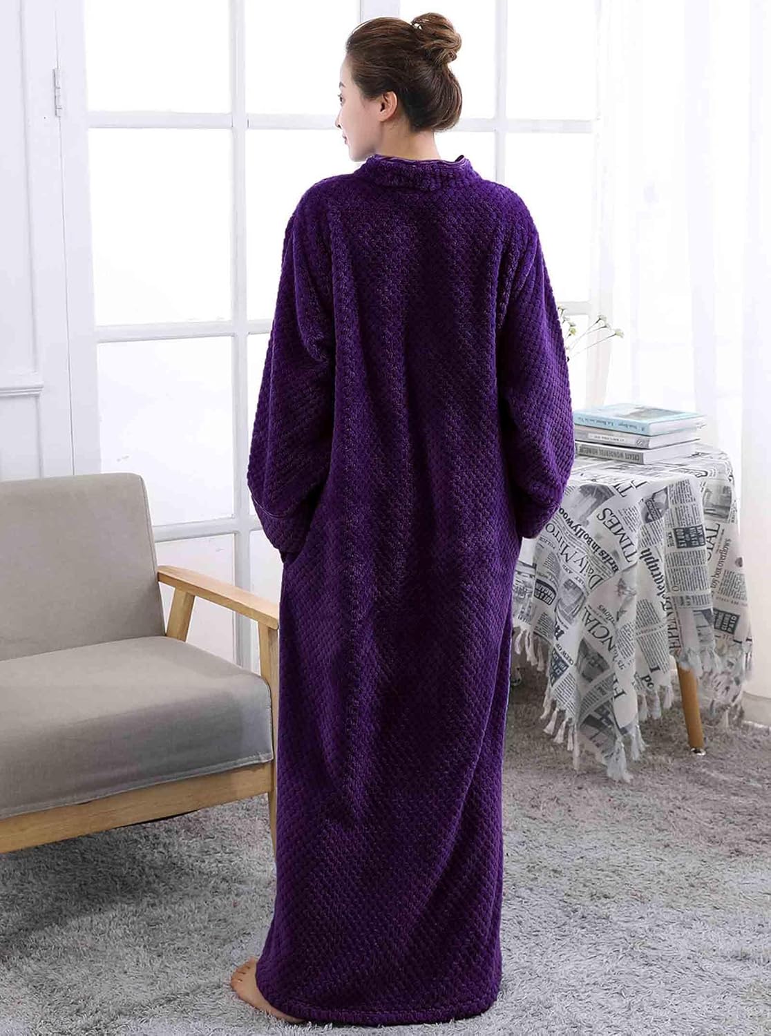 Artfasion Womens Fleece Robe Plush Long Zip Front Bathrobe with Pockets Warm Soft Zippered Bathrobes for Women