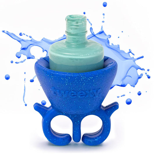 tweexy Wearable Nail Polish Holder Ring - Ideal Gift for Teenage Girls - Nail Polish Holder Stand for Manicure & Pedicure, Fingernail Painting - Nail Polish Accessories (Sapphire Night)