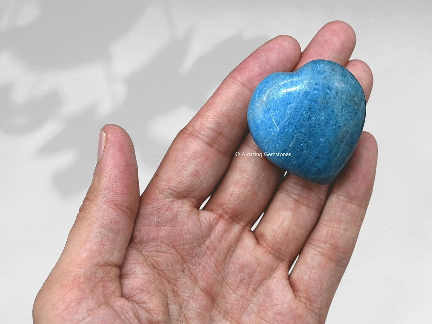 Blue Apatite Crystal Heart Palm Stone - Pocket Massage Worry Stone for Natural Body Chakra Balancing, Reiki Healing and Crystal Grid