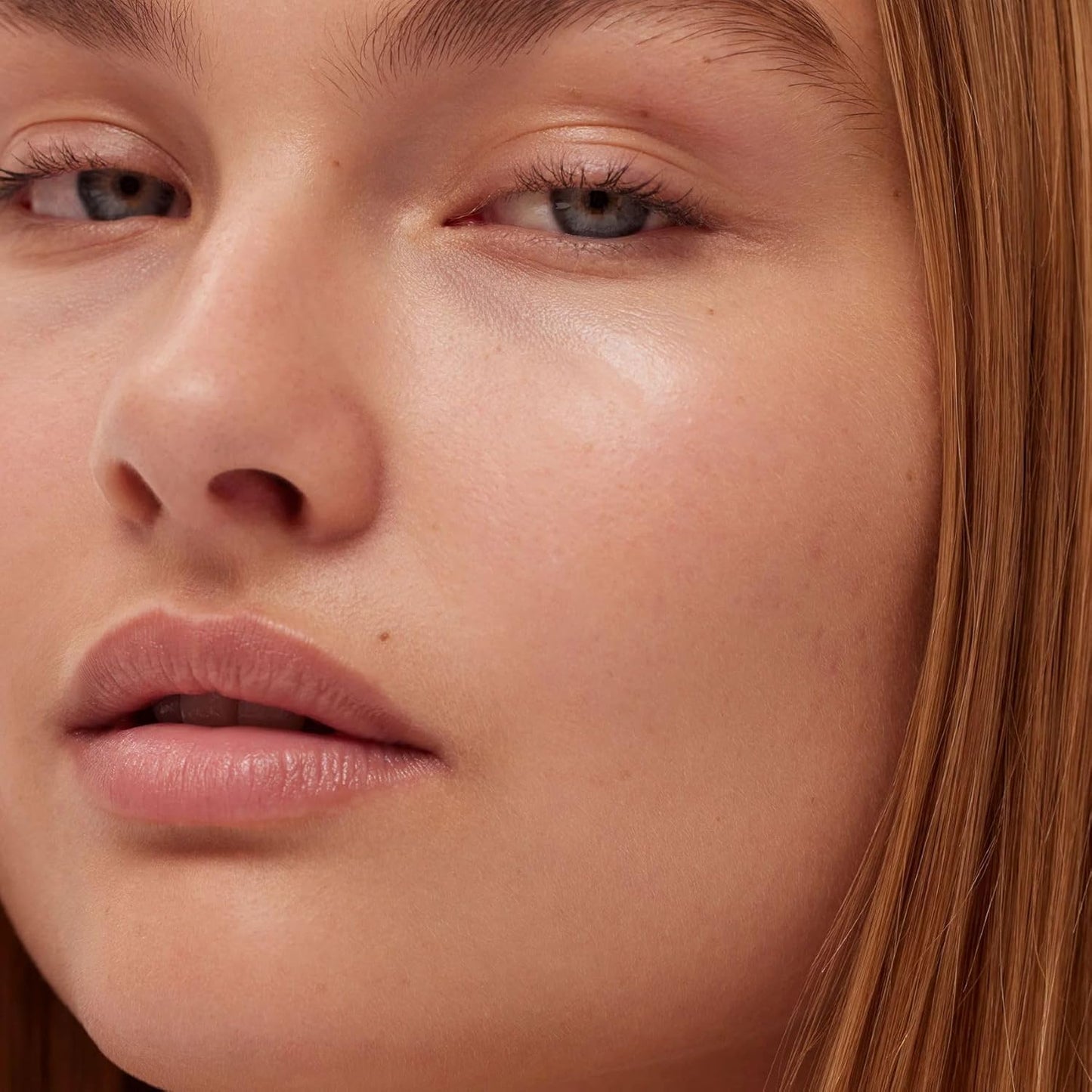 Summer Fridays CC Me Serum with Vitamin C + Niacinamide - Brightening + Hydrating Face Serum to Improve Skin Tone + Reduce Appearance of Dark Spots Over Time (1 Fl Oz)