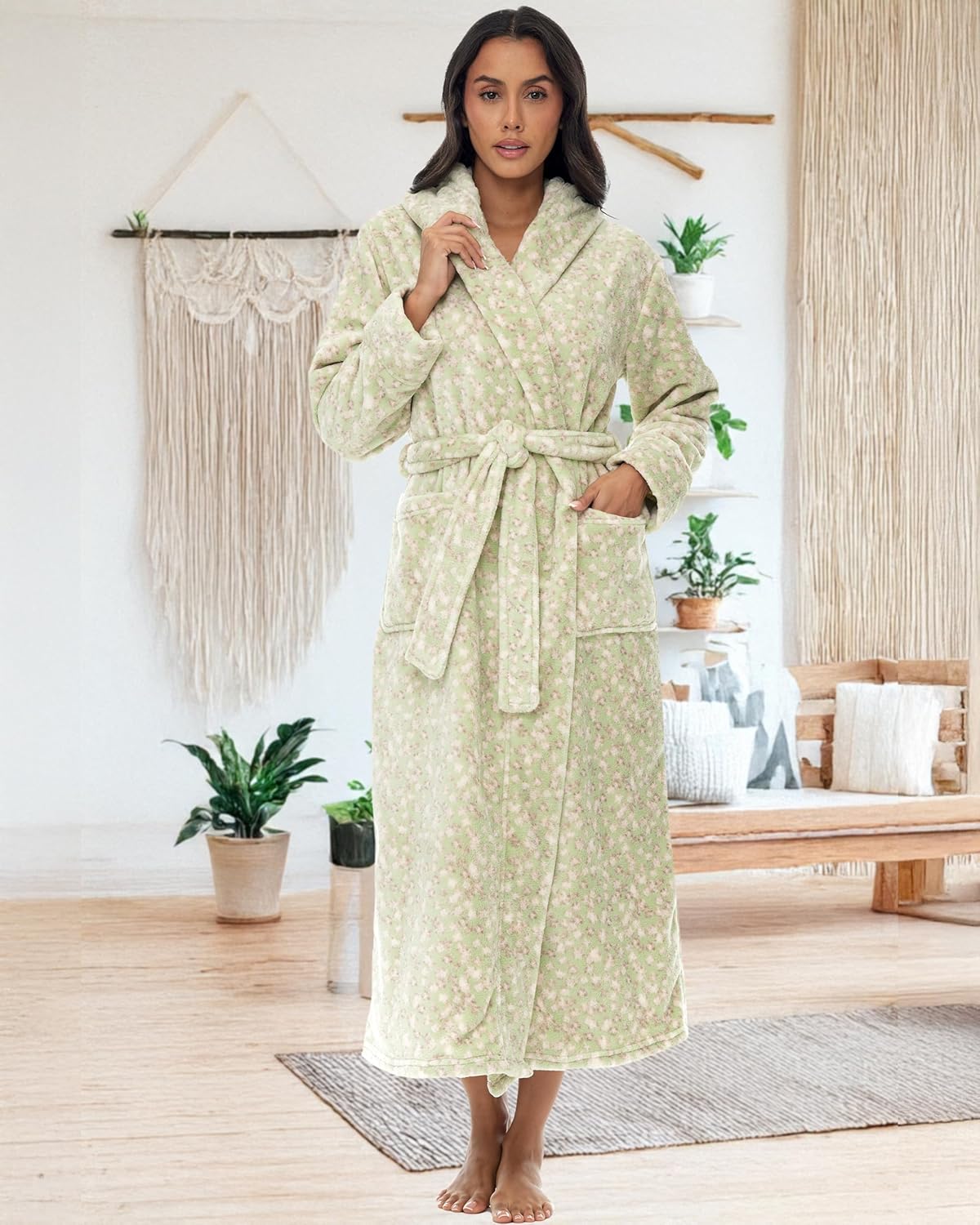 Alexander Del Rossa Womens Robe, Long Plush Bathrobe with Hood, Hooded Robes for Women Plus Size Bath Robe
