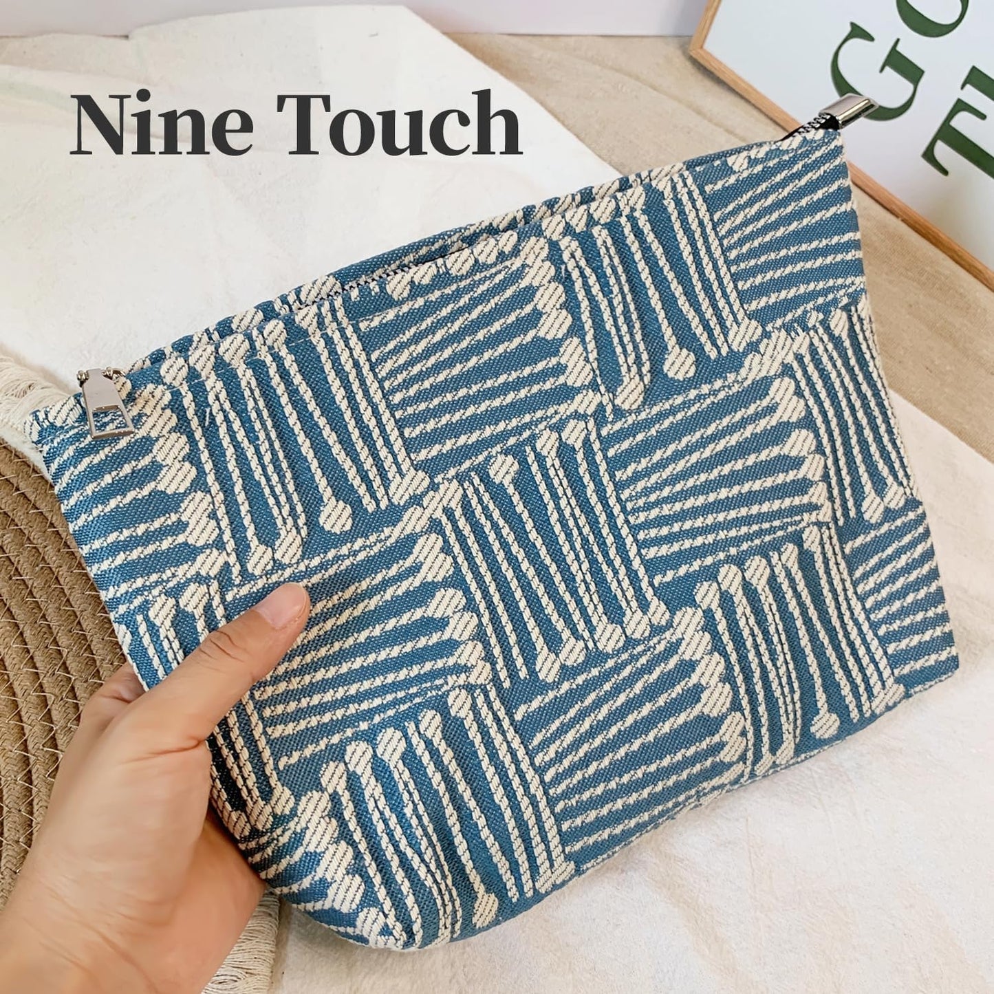 Makeup Bag for Women, Creative Cosmetic Bag, Large Zipper Pouch(10.6" * 7.1" * 2.8"), Aesthetic Make Up Bag for Purse, Perfect for Storing Makeup And Accessories, Makeup Bag for Daily Travel Gifting