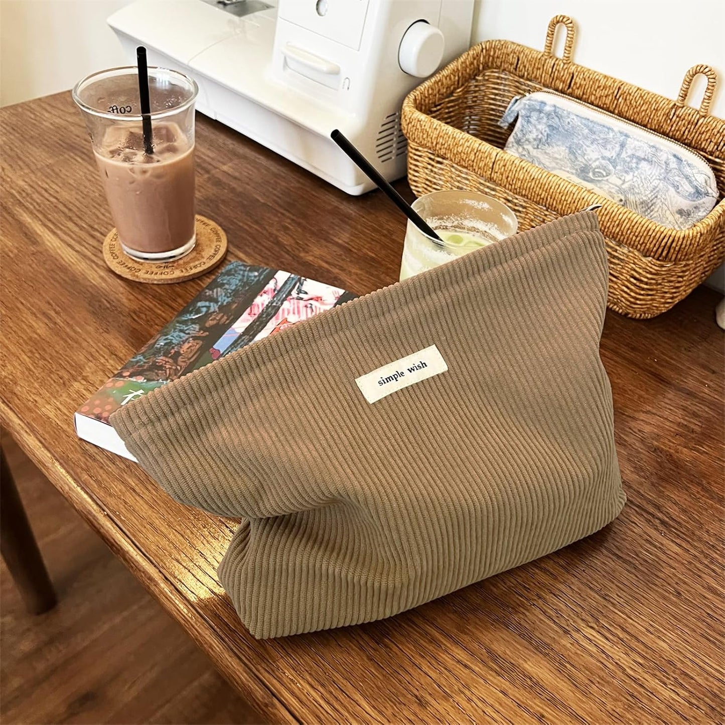 Wudygirl Corduroy Makeup Bag Cosmetic Bag for Women Cute Makeup Organizer Travel Cosmetic Pouch Toiletry Bag Aesthetic Handbag Pouches for Purse with Zipper (Camel)