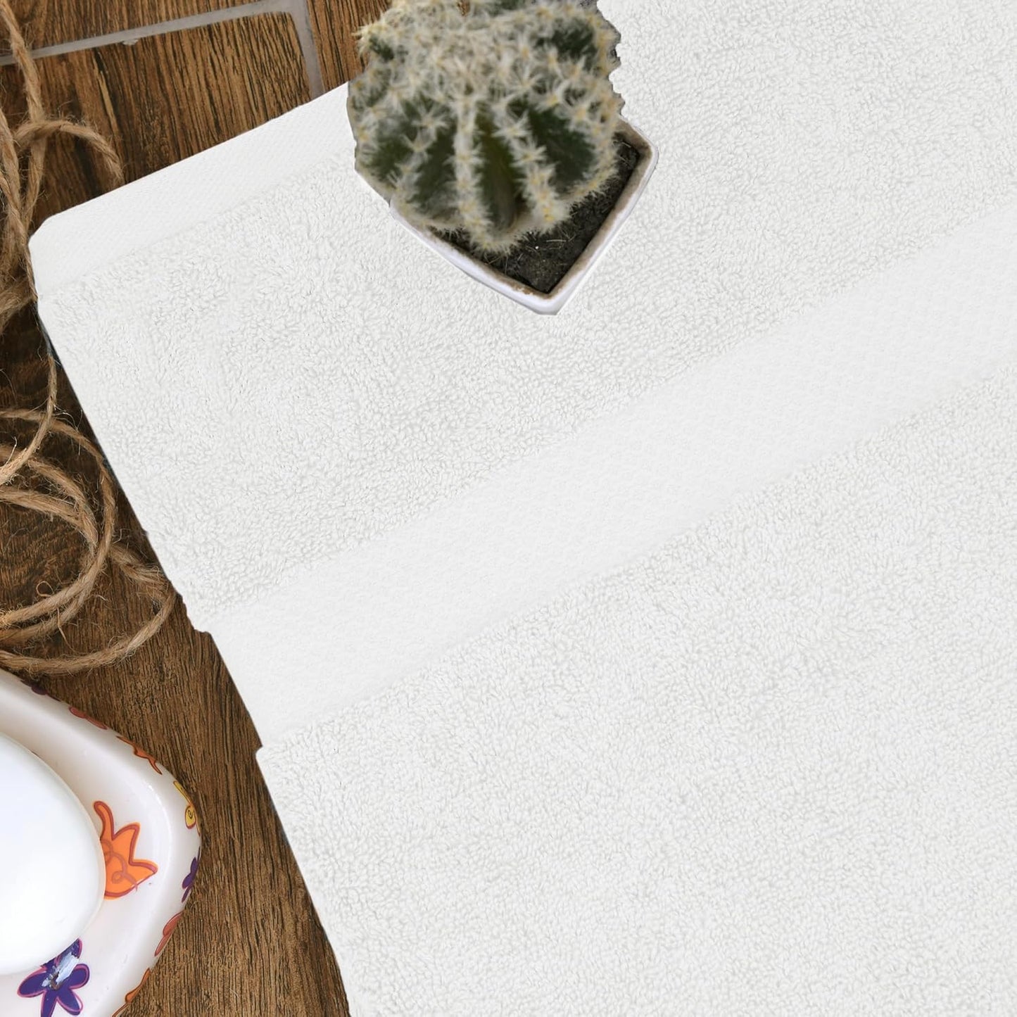 HERCULEAN Premium Bath Towels 24 x 48 Pack of 6 | Quick Dry and Highly Absorbent | 100% Cotton Terry Towels for Bathroom - Perfect for Shower - Pool and Spa - Luxury Soft Towels - White