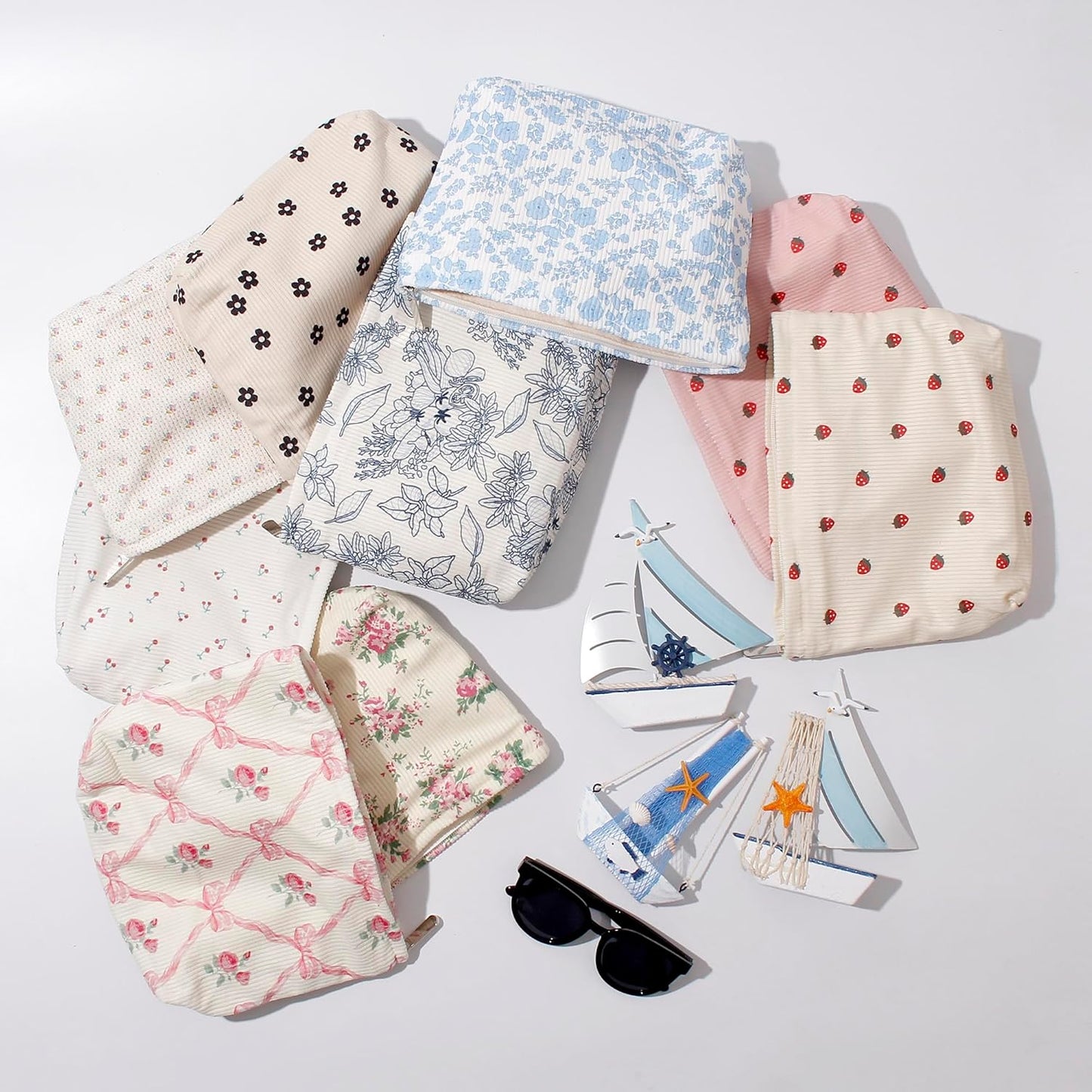 Cosmetic Bags for Women - Corduroy Cosmetic Bag Aesthetic Women Handbags Purses Smile Dots Makeup Organizer Storage Makeup Bag Girls Case Bags (Flowers-Beige strawberry)