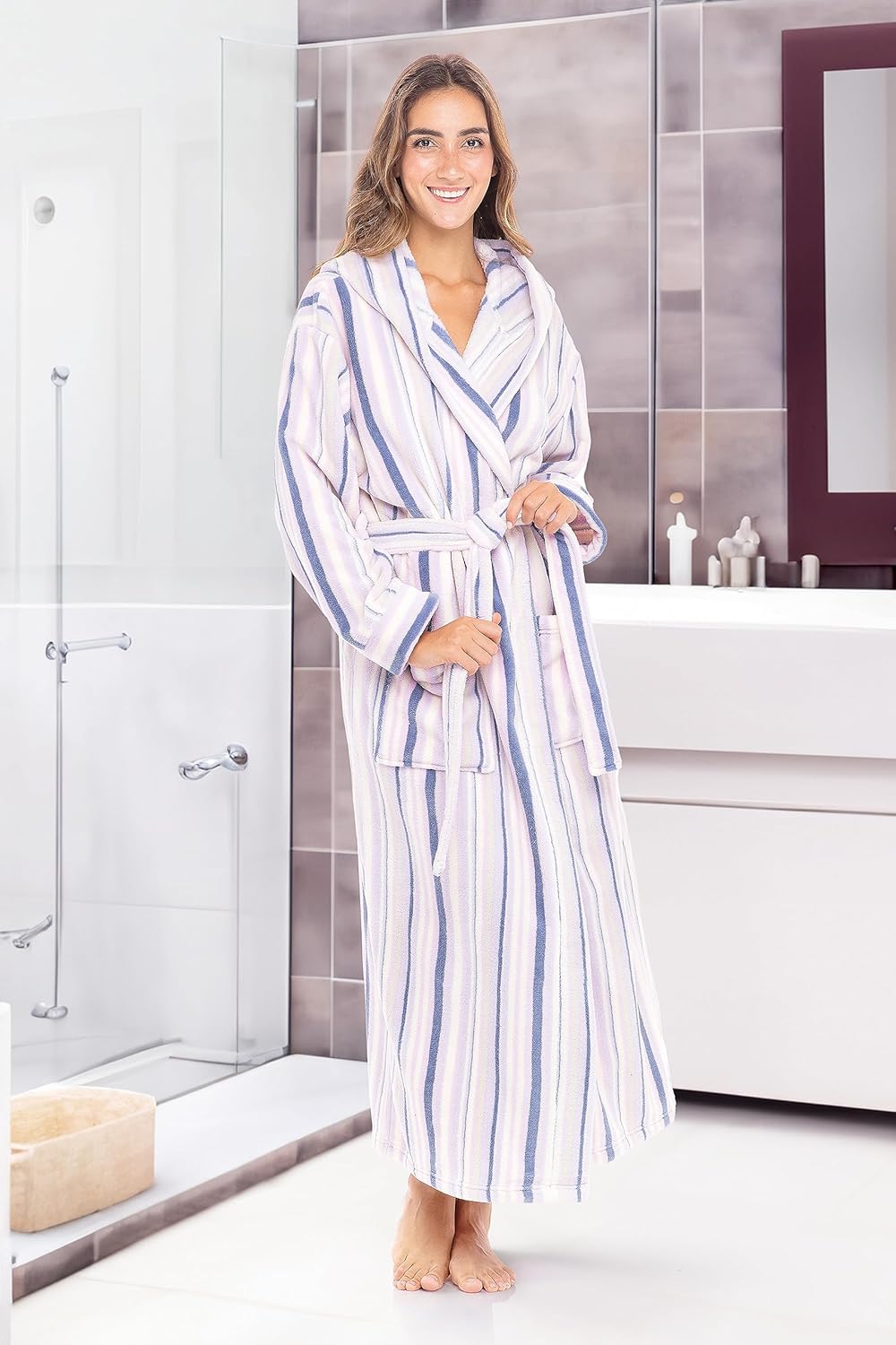 Alexander Del Rossa Womens Robe, Long Plush Bathrobe with Hood, Hooded Robes for Women Plus Size Bath Robe