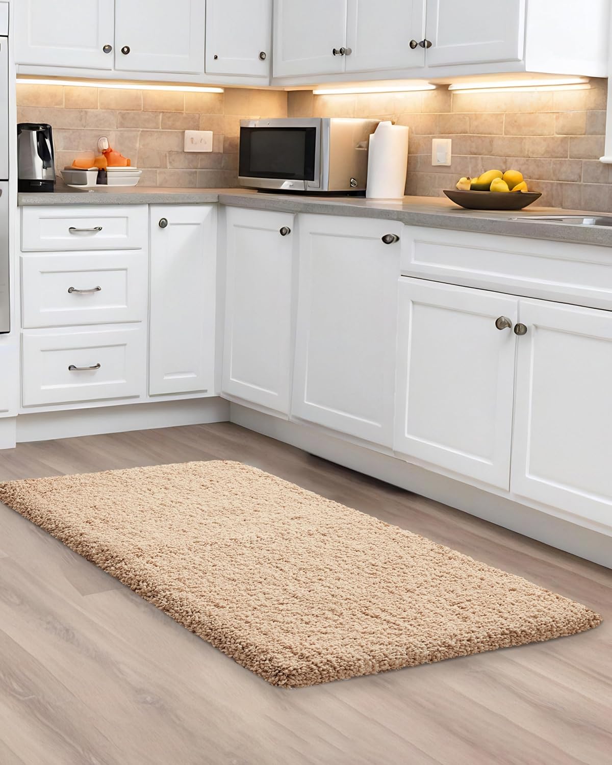 ILANGO Beige Bathroom Rugs 36" × 24" Non Slip & Super Absorbent Extra Thick Soft, Washable Bath Mat for Floor, Microfiber Plush Shaggy Bath Rug with Rubber for Bathtub Shower Room Sink