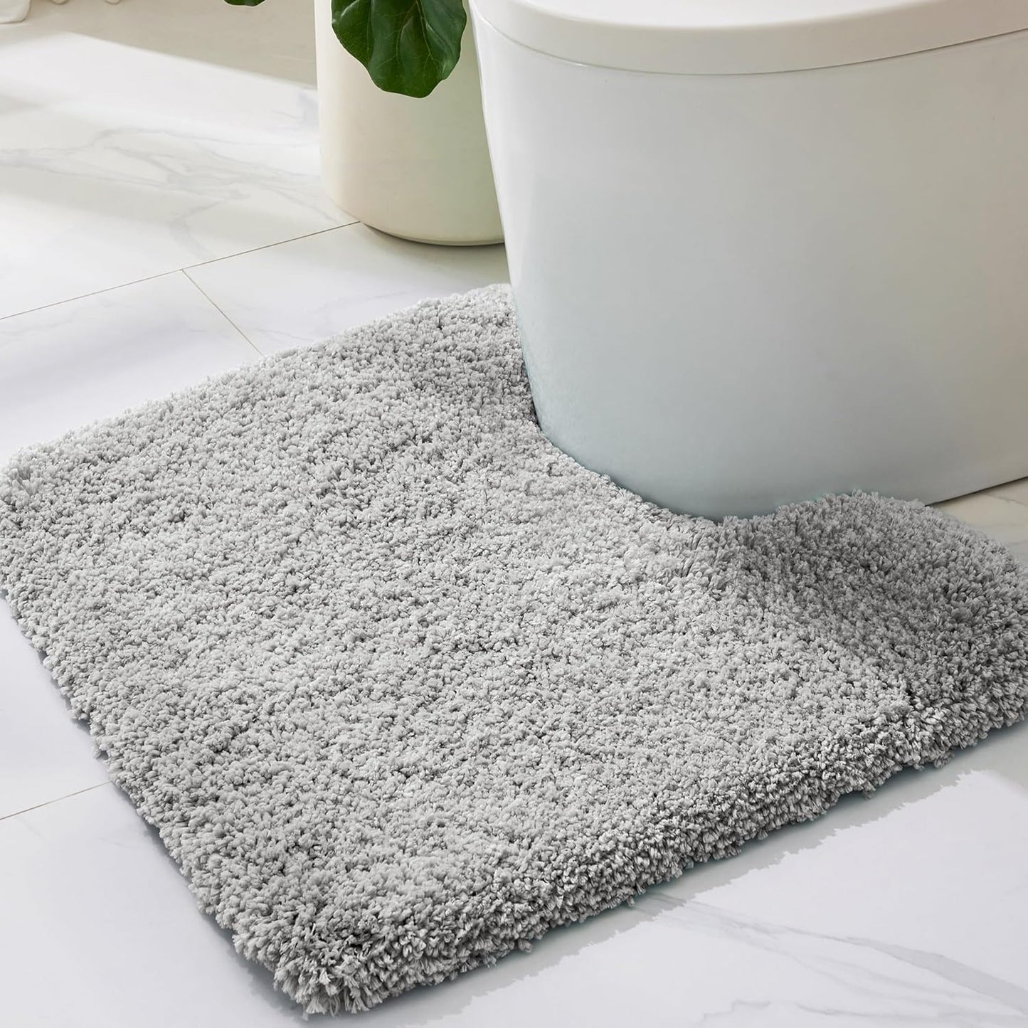 ILANGO Grey Toilet Rugs U Shaped 22" × 24" Non Slip & Super Absorbent Extra Thick Soft, Washable Bath Mats for Bathroom Floor, Microfiber Plush Shaggy Contour Bath Rugs for Toilet,Dry Quick