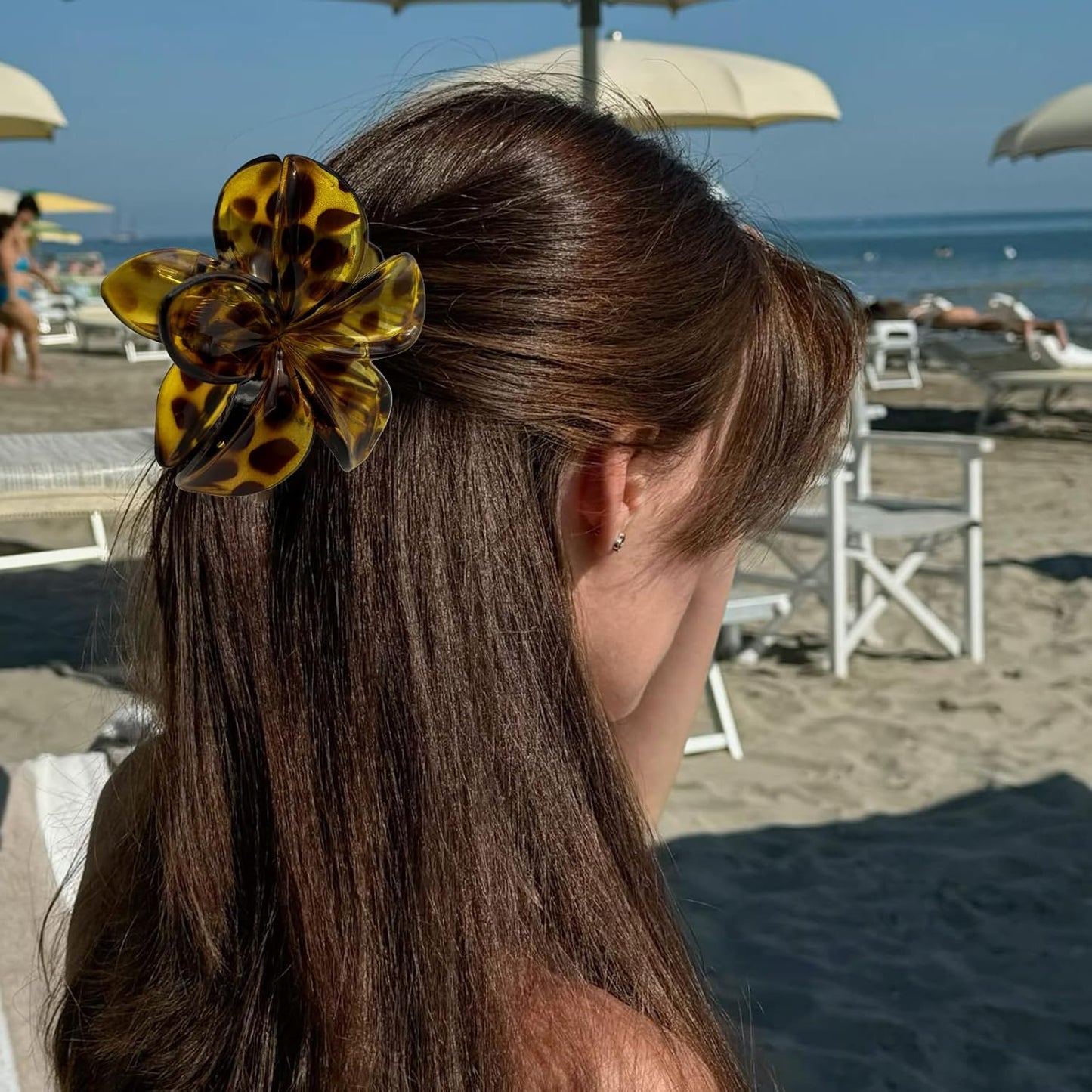 Flower Hair Claw Clips for Women, 4 Pack Hawaiian Flower Hair Clips, Plumeria Leopard-prints Claw Clips for Thick Thin Hair, Large Strong Hold Nonslip Hair Accessories for Women Girls (LP-4 Colors)