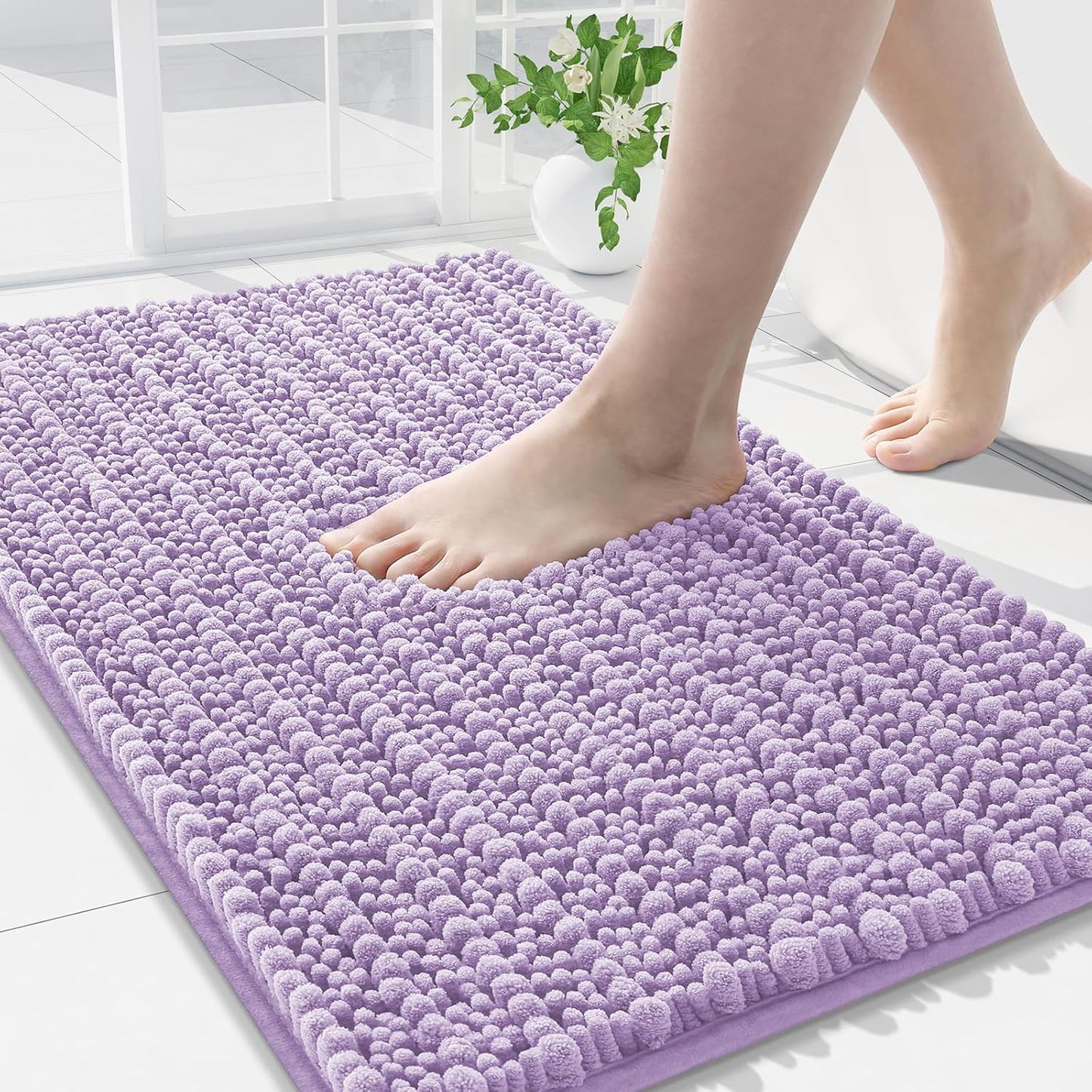 Arotive Luxury Chenille Bathroom Rug Mat, Extra Soft Thick Absorbent Shaggy Bath Rugs, Non-Slip Machine Wash Dry, Plush Bath Mats for Bathroom, Shower and Tub, 34x21, Light Purple