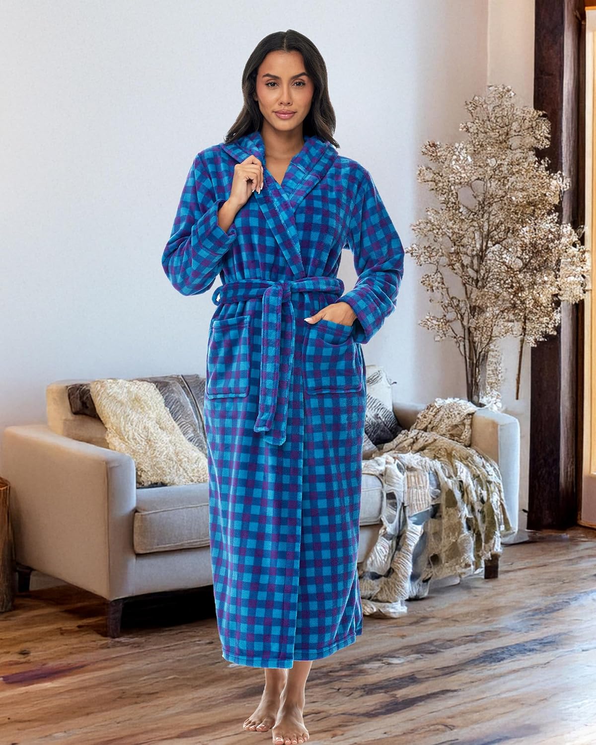 Alexander Del Rossa Womens Robe, Long Plush Bathrobe with Hood, Hooded Robes for Women Plus Size Bath Robe