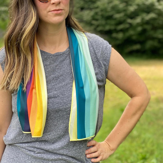 SHAKEitCOOL Extended Size Cooling Towel – Be Cool in Style - Heat Relief, Soft, Lightweight, Sun Protection, Easy Clean - Perfect for Biking, Hiking, Running, Yoga, Golf, Gardening - Sunset Wave M