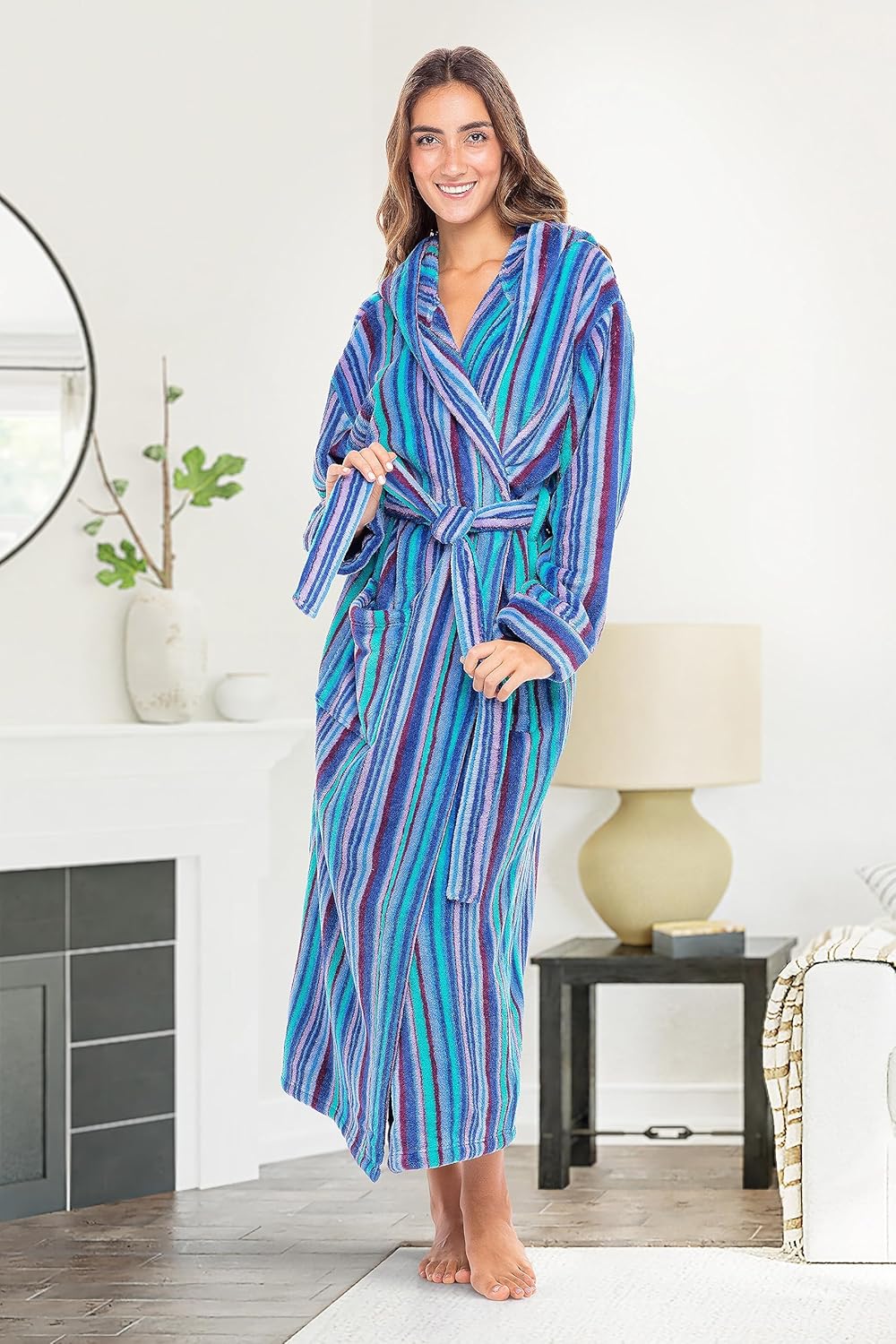 Alexander Del Rossa Womens Robe, Long Plush Bathrobe with Hood, Hooded Robes for Women Plus Size Bath Robe