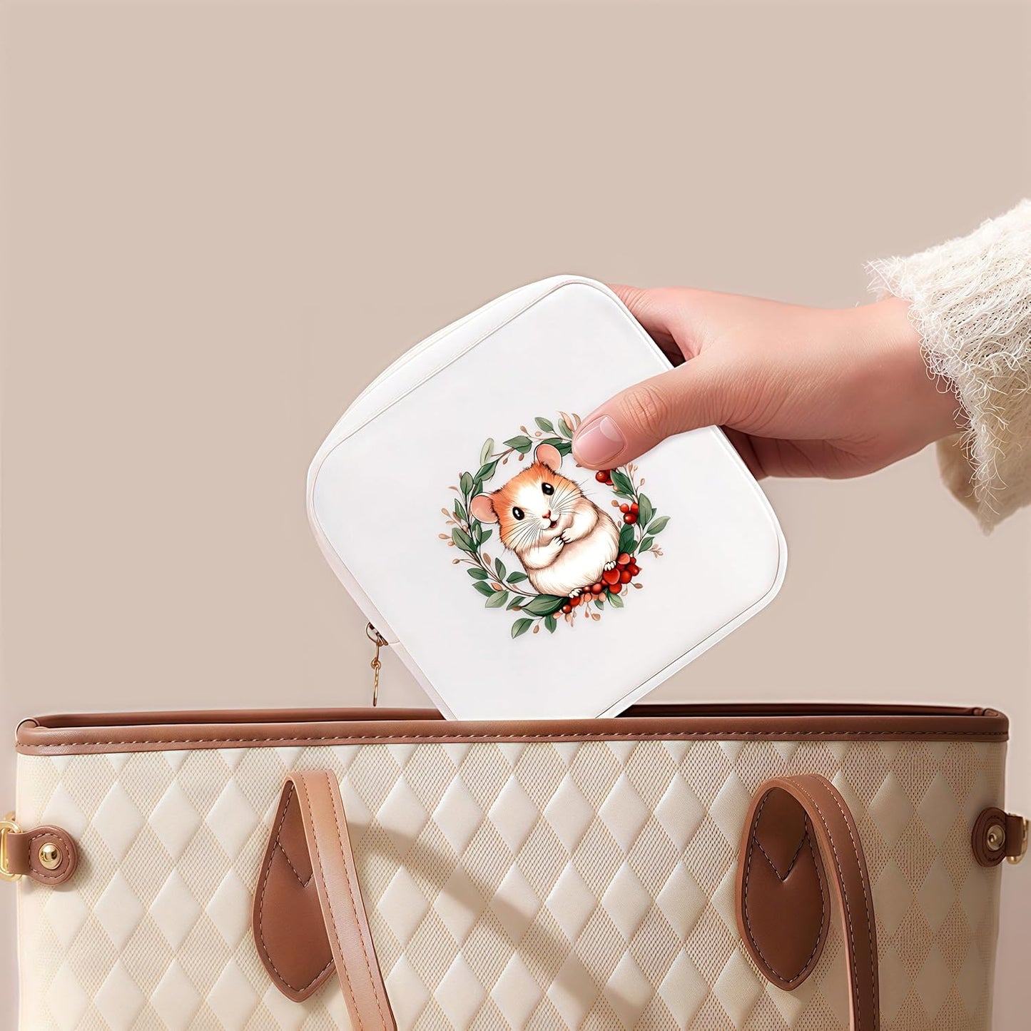 Hamster Mini Makeup Bag, Hamster Gift For Women Girls, Cute Portable Zipper Pouch Cosmetic Bag For Teen Girls Kids, Small Storage Bag For Sanitary Pad, Period napkin bag!