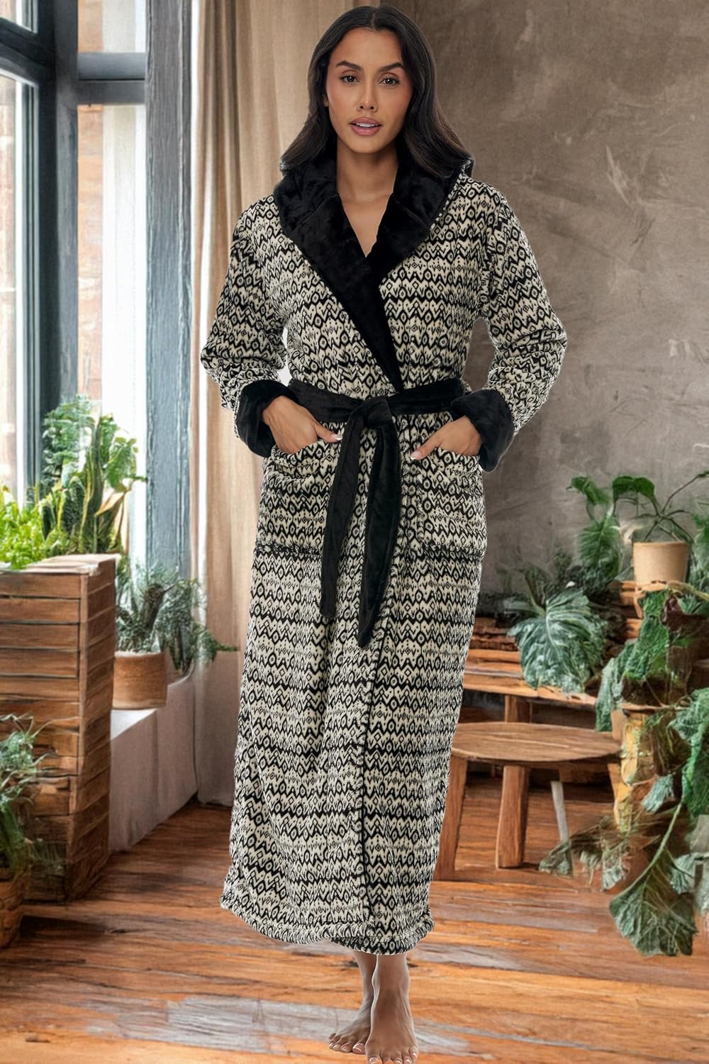 Alexander Del Rossa Womens Robe, Long Plush Bathrobe with Hood, Hooded Robes for Women Plus Size Bath Robe