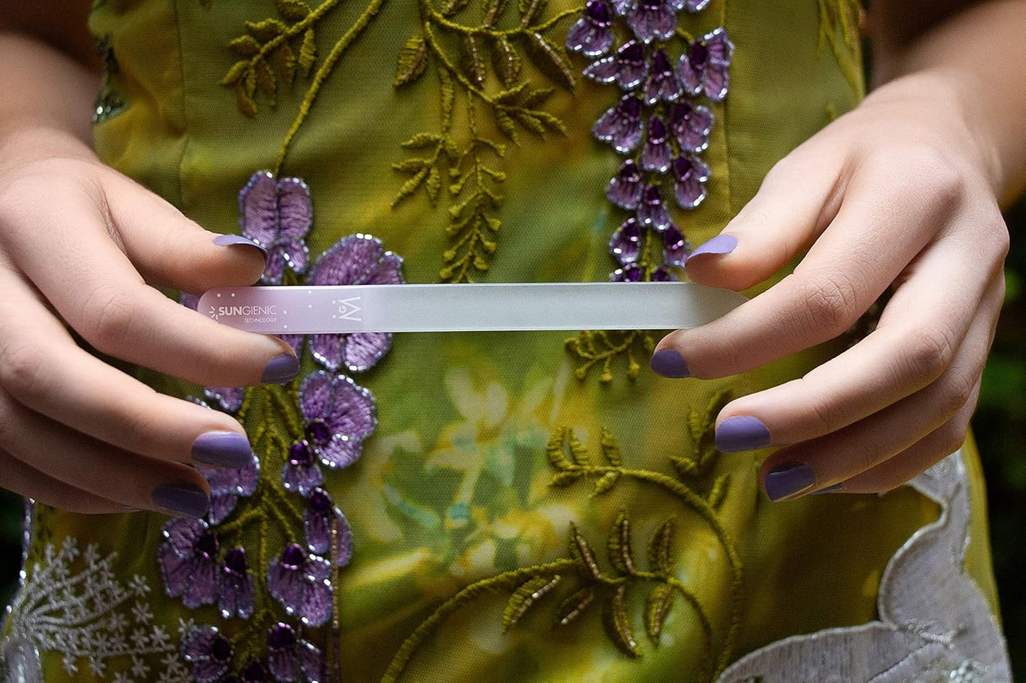 GERMANIKURE 2 Pc Glass Bundle - Crystal Glass Cuticle Stick & Philosopher by Night Nail File in Suede Sleeves – Handmade in Czech Republic – Pro Manicure Supplies – Cuticle Pusher, Callous Remover