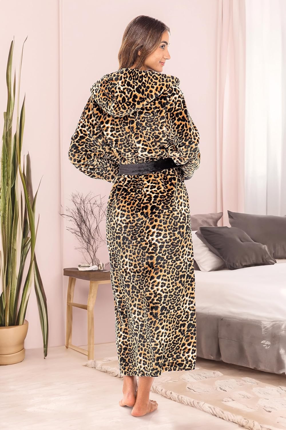 Alexander Del Rossa Womens Robe, Long Plush Bathrobe with Hood, Hooded Robes for Women Plus Size Bath Robe